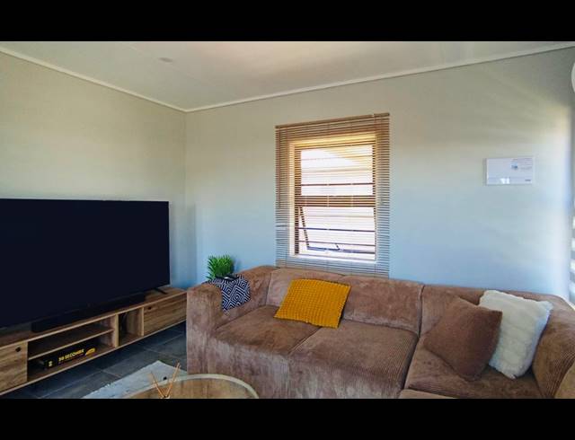 3 BEDROOM FREESTANDING FOR SALE IN LOTUS GARDENS